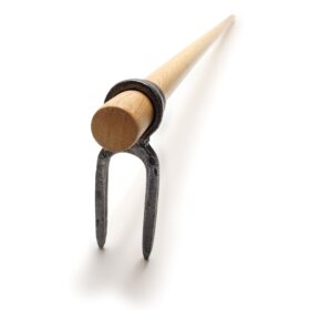 1129 - Rokas smalcinātājs ar 2 zobiem - 130 cm oša rokturis